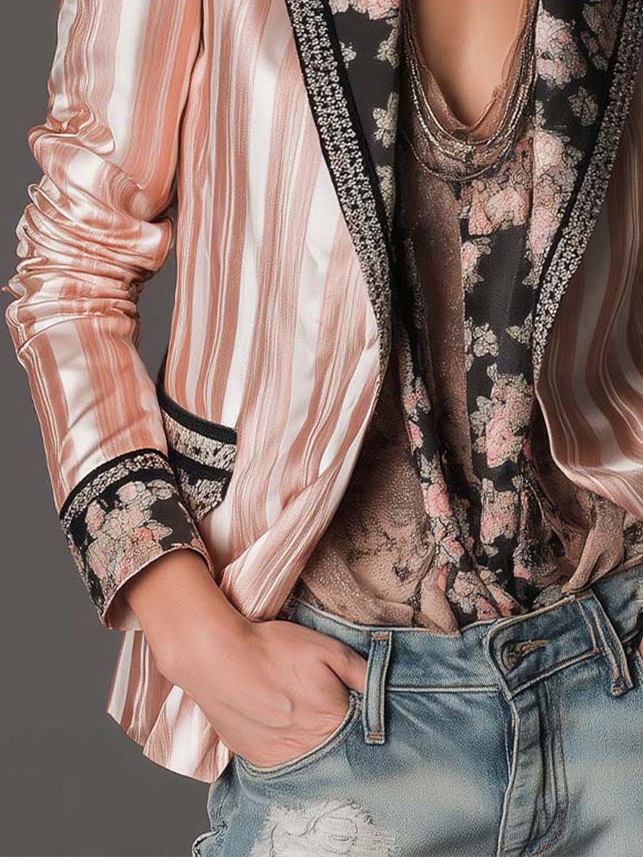 Jeanine Blazera ar Boho Satīna Svītrām