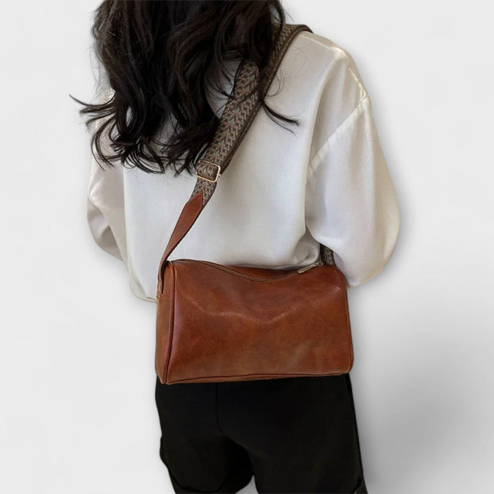 Davina | Vintage Plecu Soma