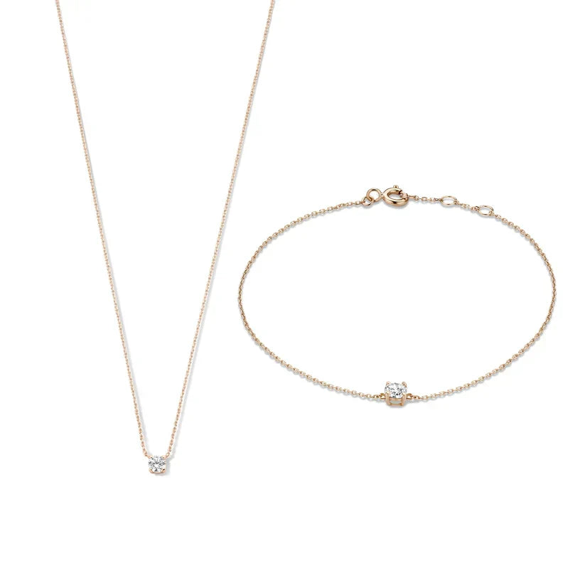 Klēa Moissanite Akmens Kompleks