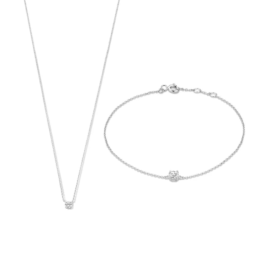 Klēa Moissanite Akmens Kompleks